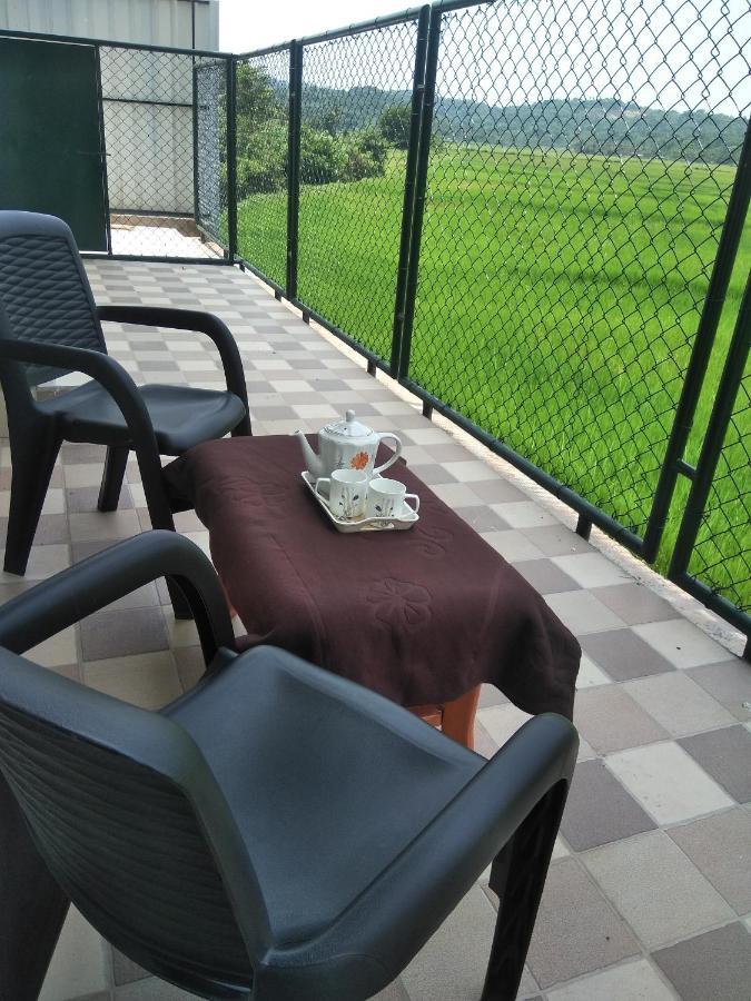 Paddyfield Inn マナンタバディー エクステリア 写真